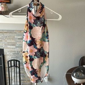 Small flower patterned eleve leotard